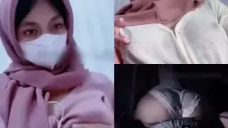 Hijab Manis Ngos-ngos-an Sange, Pantat Montok Menggelinjang.
