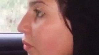 Video Seru Cewek Pathani Cantik Ngeblow Di Dalam Mobil, Bikin Hot!