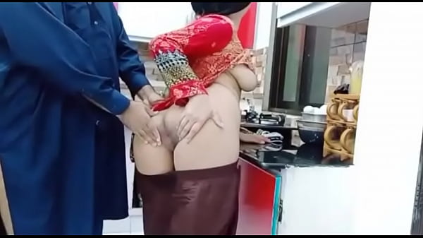 Istri Cantik Asli Pakistan, Dianal Di Dapur Sambil Masak, Suara Hindi Jelas Bikin Makin Panas.