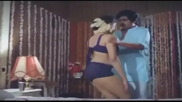 Bikin Panas, Vagina India Basah Kuyup