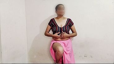 Bhabhi Panas Kena Kontol Besar Suami Ditipu, Nungging Minta Dientot Sampai Muncrat